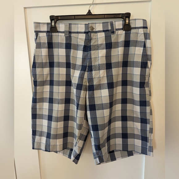 Callaway Mens Plaid Golf Shorts - Picture 4 of 5